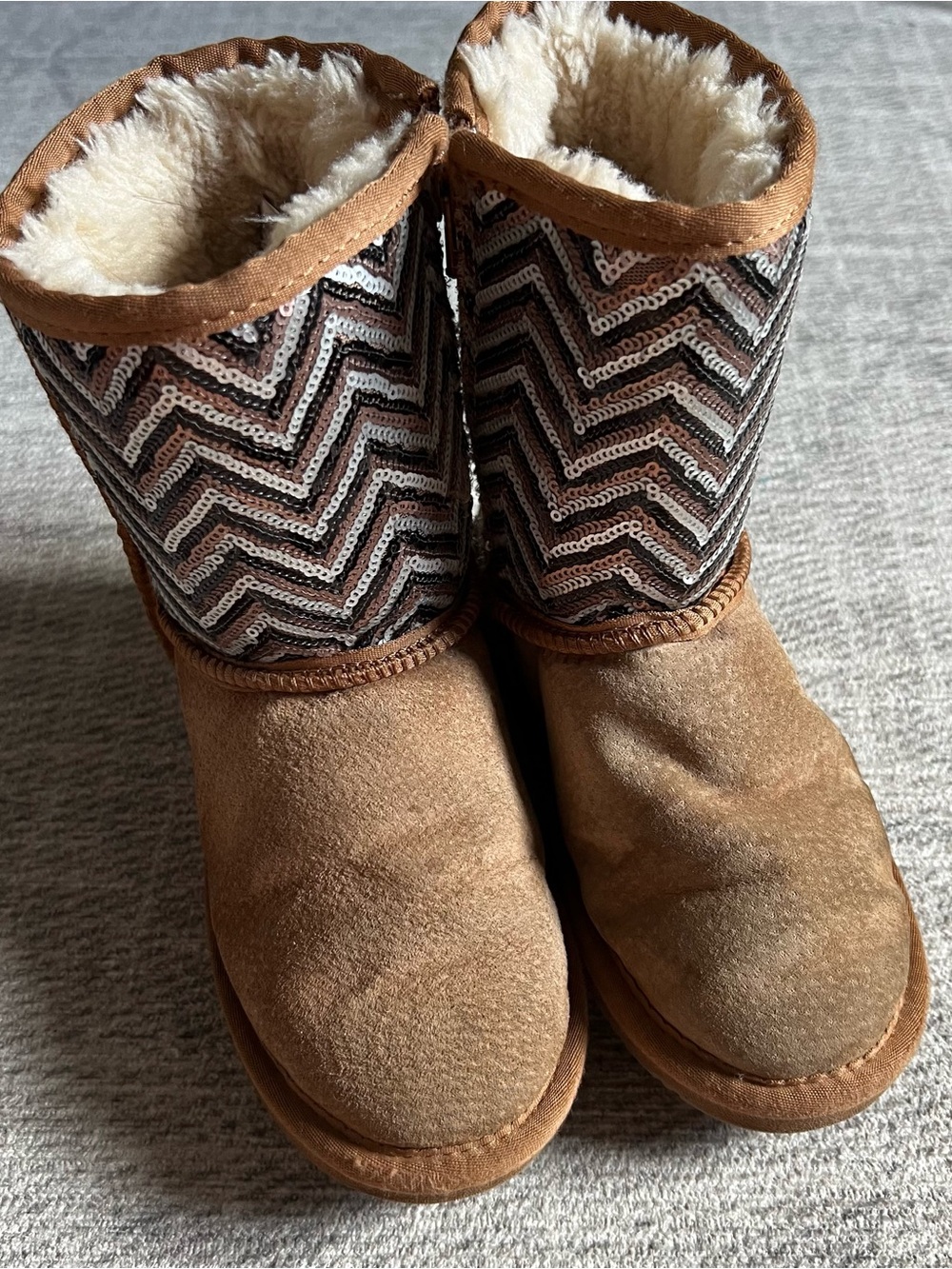Lamo Kids Tan Sequins Detail-Cozy Winter Boots Size 1